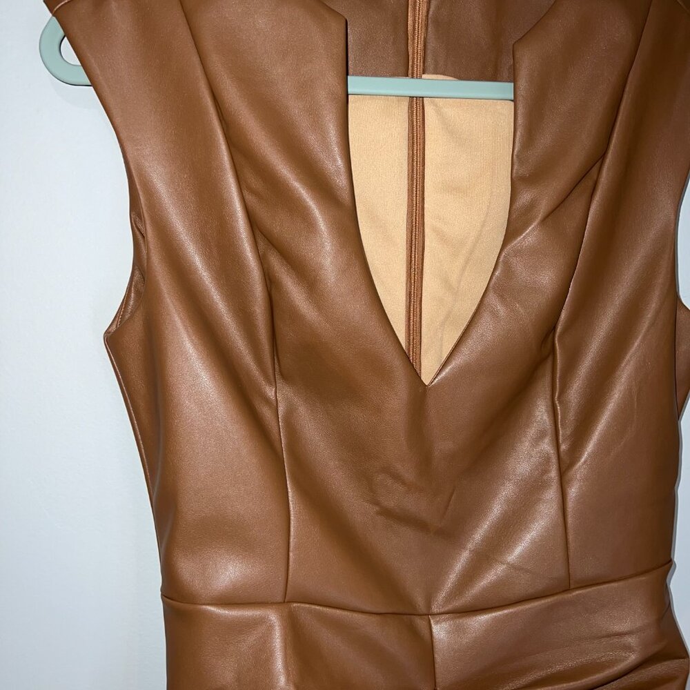 Micas Ruched Faux Leather V-Neck Bodycon Mini Dress Brown Size M - Picture 6 of 15